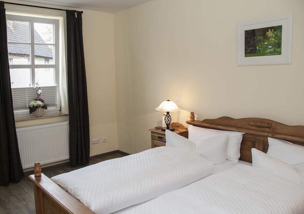Landhotel Altes Pfarrhaus Kindelbrueck Værelse billede